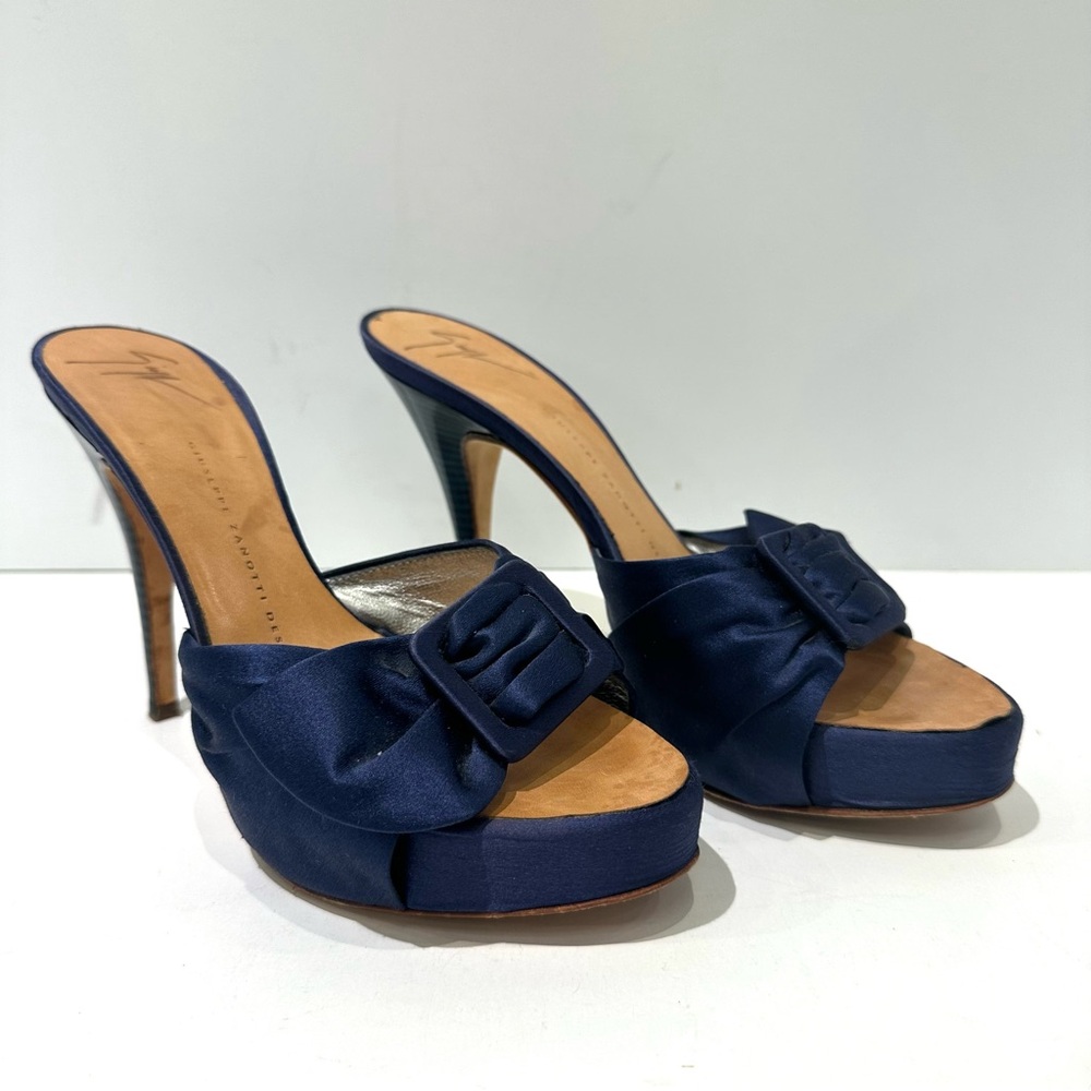 Giuseppe Zanotti Dark Blue Satin Platform Heels with Buckle Accent EU 36 US 6